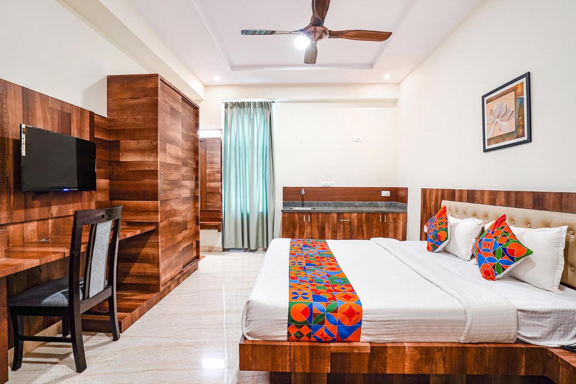 העיר בנגלור Fabhotel Wonder Stay Suite Rooms - Nr Aecs Layout Main Road מראה חיצוני תמונה